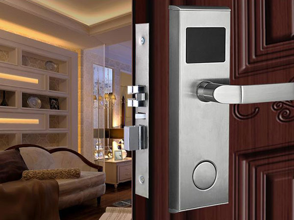 金山24小时上门开锁公司