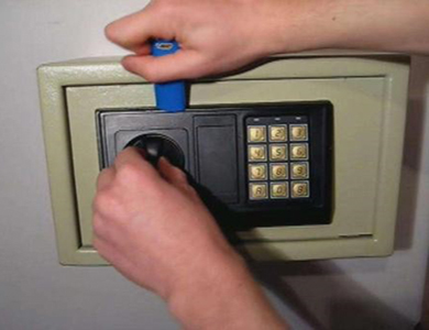 金山24小时上门开锁公司