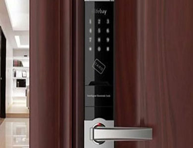 金山24小时上门开锁公司