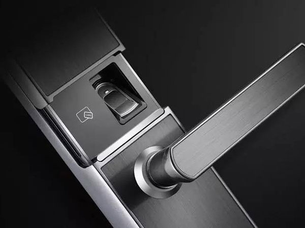 金山24小时上门开锁公司